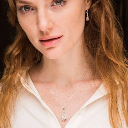 The Scottish Store Trinity Knot Pearl Set